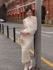 Cho thuê váy kem dài che tay thun co giãn FAIR LADY đi chơi đẹp