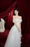  Váy trắng công chúa bẹt vai đính hoa LOVELYN 