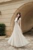 Cho thuê váy kem kín cổ chiết eo  SÒ VINTAGE đi chơi đẹp