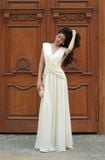  Váy kem dài cổ chữ V JENNIE CHOO 