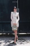  Váy trắng Petal Beading hoạ tiết hoa ren KEIRA TONG 