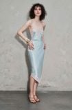  Váy xanh lụa cúp ngực viền ren hồng không kèm choàng OIA 