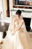  Váy trắng dài 2 dây kết hợp choàng rời dài LINH PHUNG 