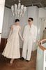 Cho thuê váy kem ren dài sát nách kèm belt HUONG BOUTIQUE đi chơi sang chảnh
