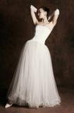  Váy cúp ngực trắng dài tùng váy voan xoè HUONG BOUTIQUE 