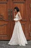  Váy kem họa tiết ren dài che tay  JENNIE CHOO 