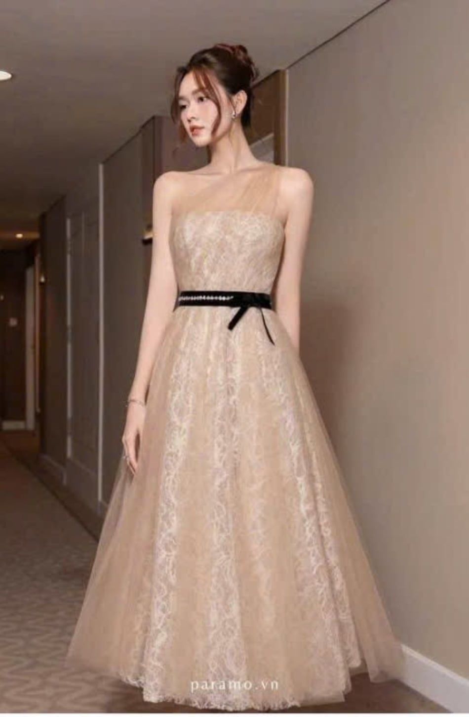  Váy nâu chéo vai nơ đen ngay eo PARAMO 