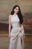 Váy kem cổ yếm dài hở chân 1 bên ELÉNII 