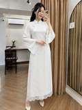  W - Áo dài trắng cổ V tay phối ren KOALIFY 