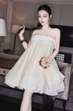  Váy kem ngắn cúp ngực đan dây thừng GLAMDOLL 