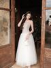 Váy trắng CHIKA LINH PHUNG đi tiệc quý phái