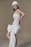  Váy trắng ngắn đính hoa 3d phối nơ dài KEIRA TONG 