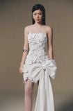  Váy trắng ngắn đính hoa 3d phối nơ dài KEIRA TONG 