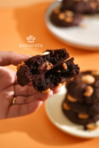 CHOCONUT COOKIE