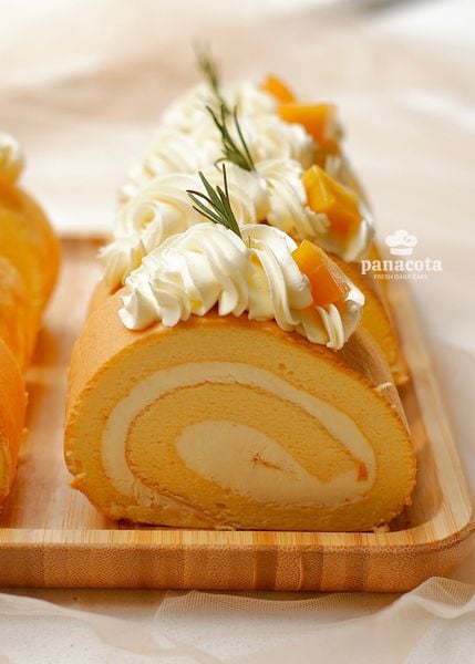 BÁNH CUỘN PHOMAI MỨT XOÀI