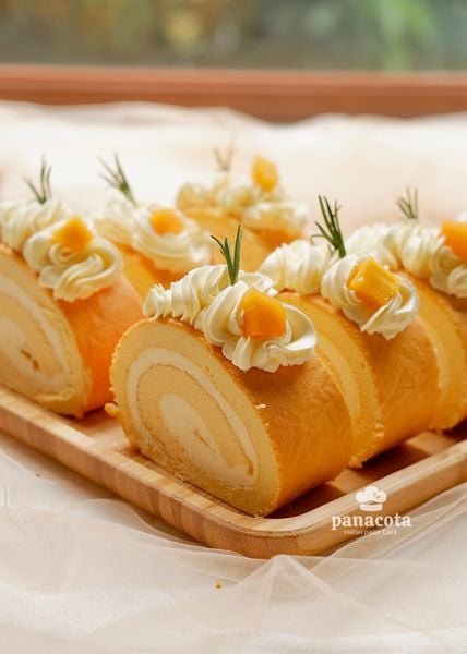 BÁNH CUỘN PHOMAI MỨT XOÀI