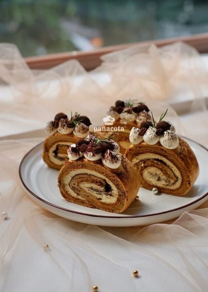BÁNH CUỘN TIRAMISU