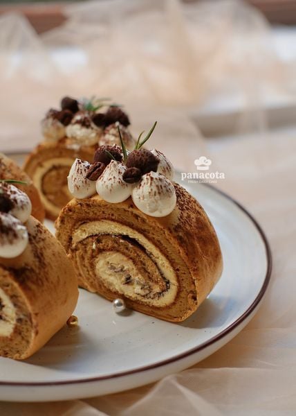 BÁNH CUỘN TIRAMISU