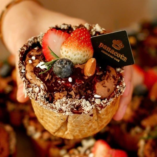 ỐC QUẾ SOCOLA HẠNH NHÂN