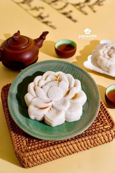 BÁNH DẺO LIÊN HOA KEM TRỨNG