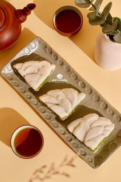 BÁNH DẺO LIÊN HOA CỐM XÀO