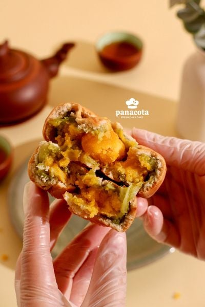 BÁNH NƯỚNG CỐM CUSTARD TRỨNG MUỐI