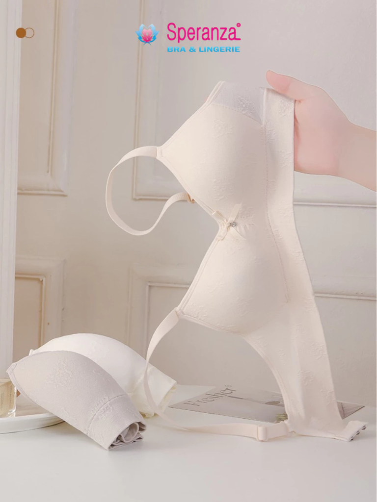 Áo lót nữ Speranza, Không Gọng, Dệt Kim Không Đường May, Đệm Mỏng Thoáng Khí SPA544SH