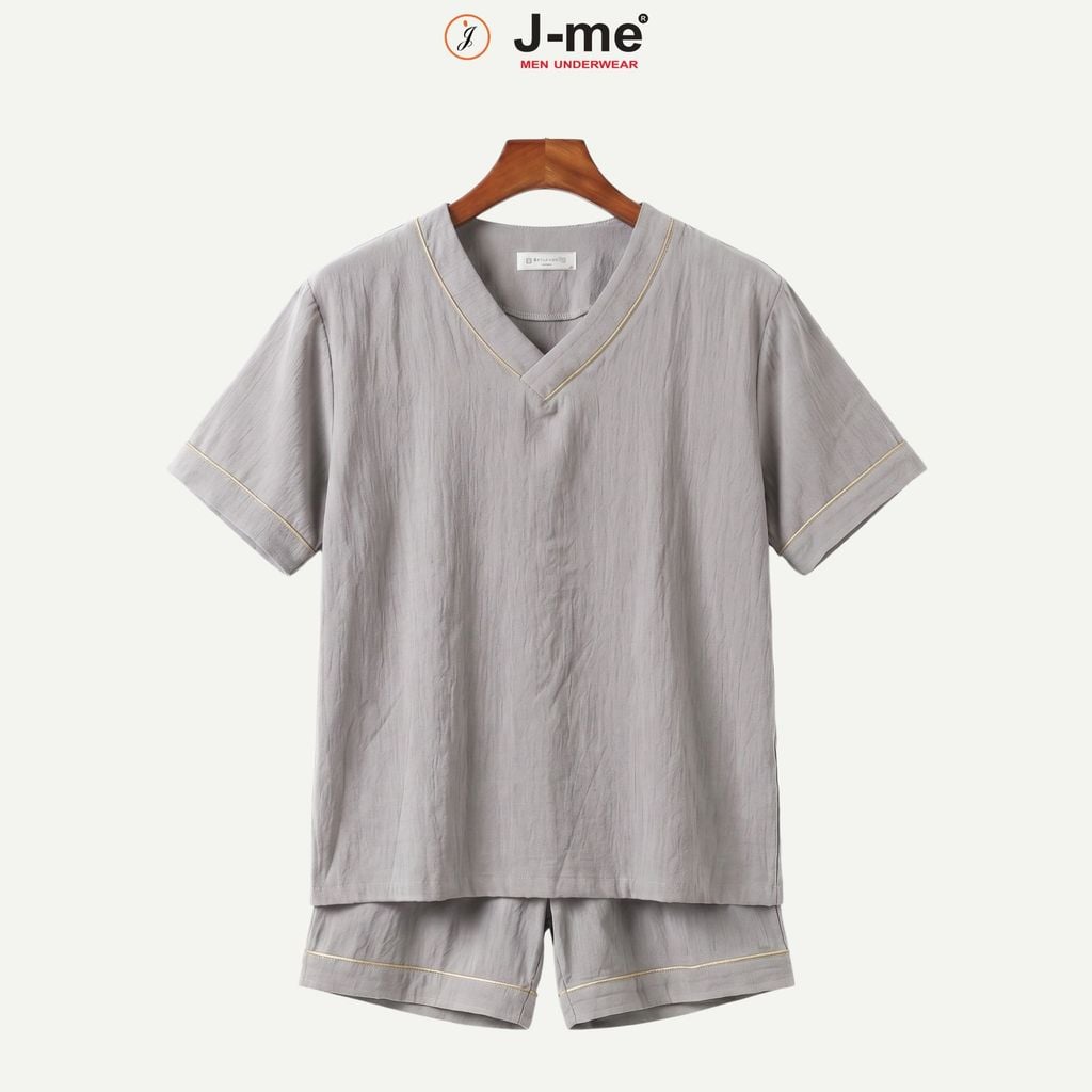 Bộ mặc nhà nam J-ME JMPB305SH Cổ Chữ V Minimalist Chất Liệu Nhẹ Tênh