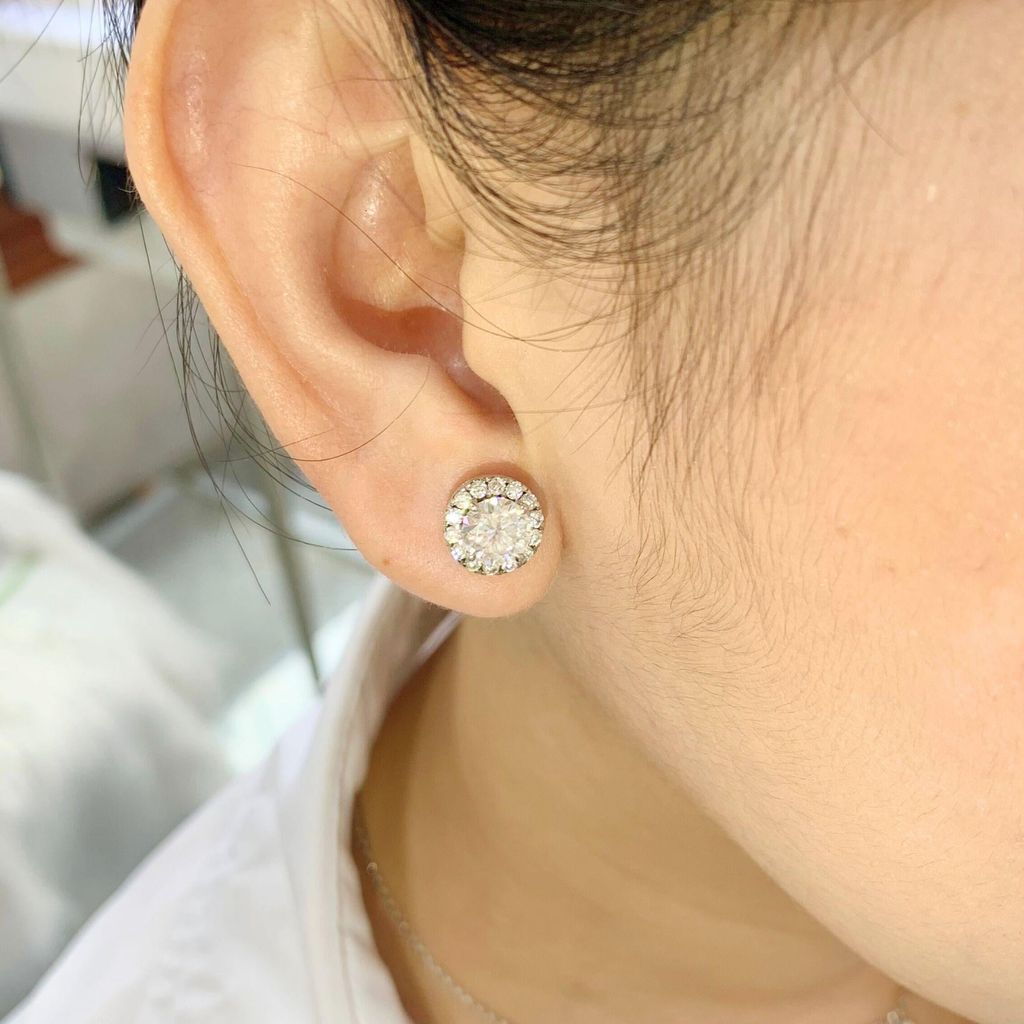 Bông tai HALO chuôi vặn bạc 925 đính đá Cubic Zirconia 5A ROWLER EA100839