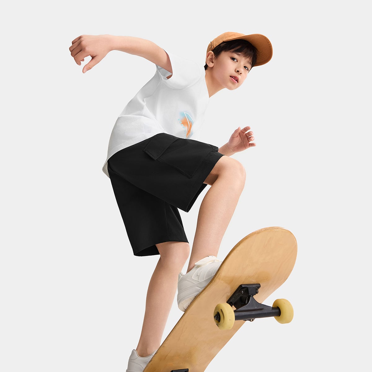 Quần Short Thể Thao Bé Trai Anta Kids 3526B6508-2