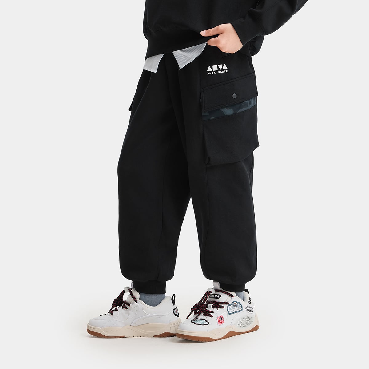 Quần Dài Thời Trang Thể Thao Bé Trai Anta Kids 3526D8746-1
