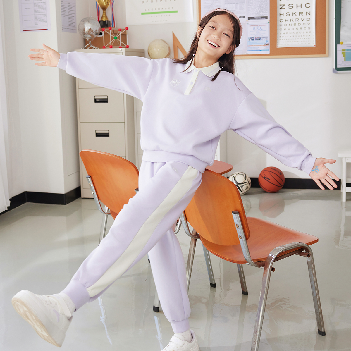 Bộ Quần Áo Thể Thao Bé Gái Anta Kids A62537716-1
