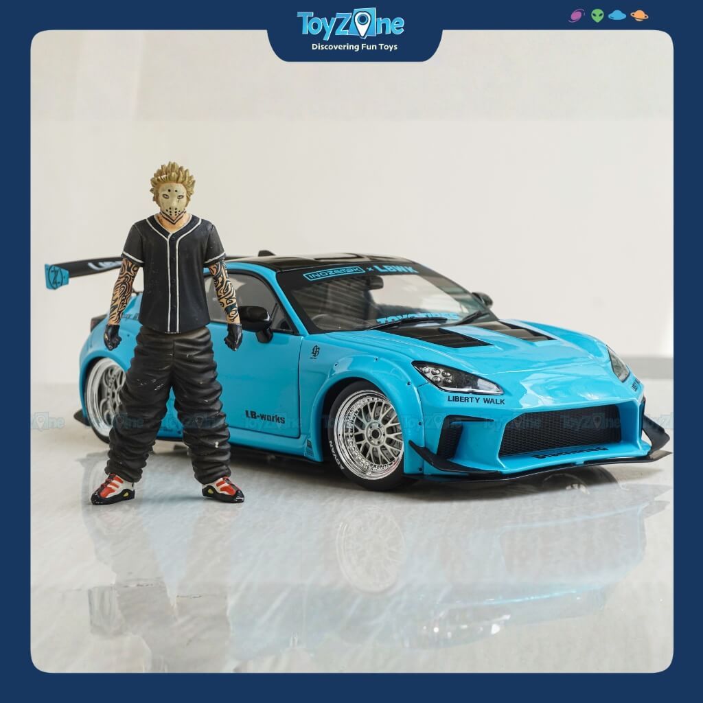 Mô hình xe Toyota GR86 LBWK Body Kit 2024 1:18 SOLIDO