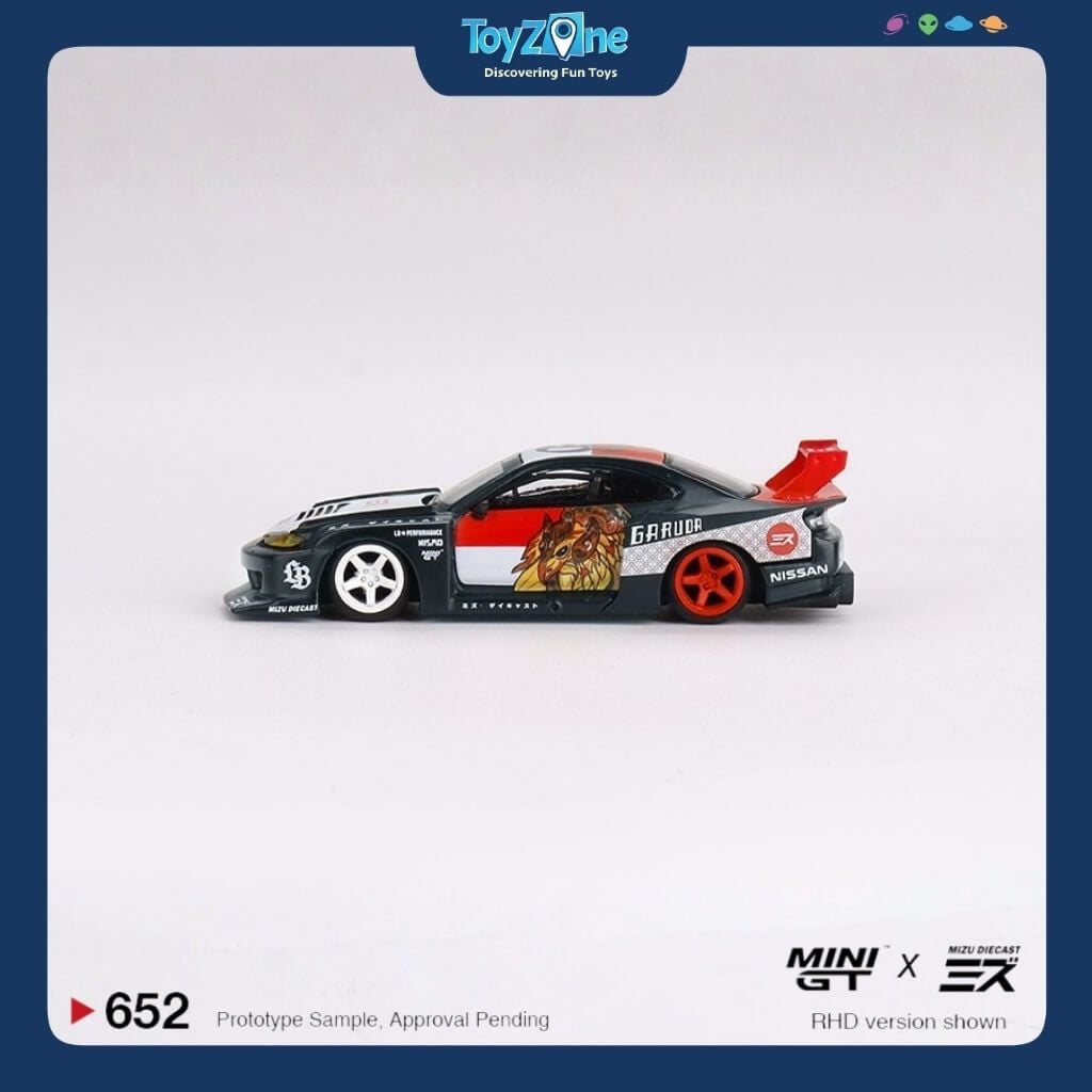 Mô hình xe Nissan LB-Super Silhouette S15 Silvia 1:64 MiniGT