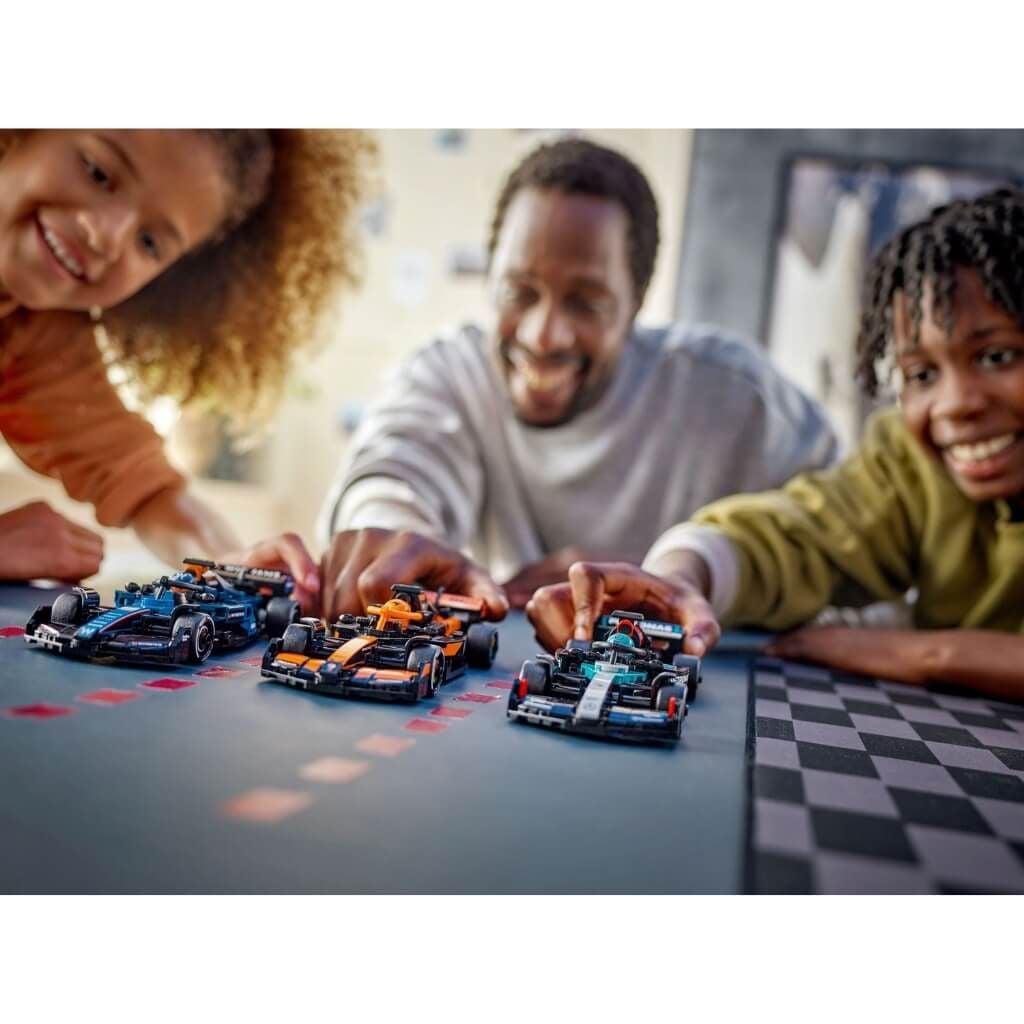 Bộ đồ chơi mô hình lắp ráp xe F1 Mercedes-AMG W15 LEGO SPEED CHAMPIONS