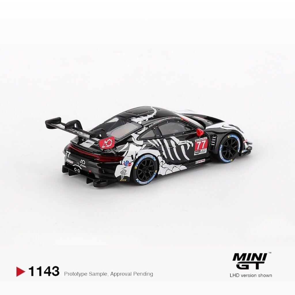 Mô hình xe Porsche 911 GT3 R #77 AO Racing 2025 IMSA Petit Le Mans 1:64 MiniGT