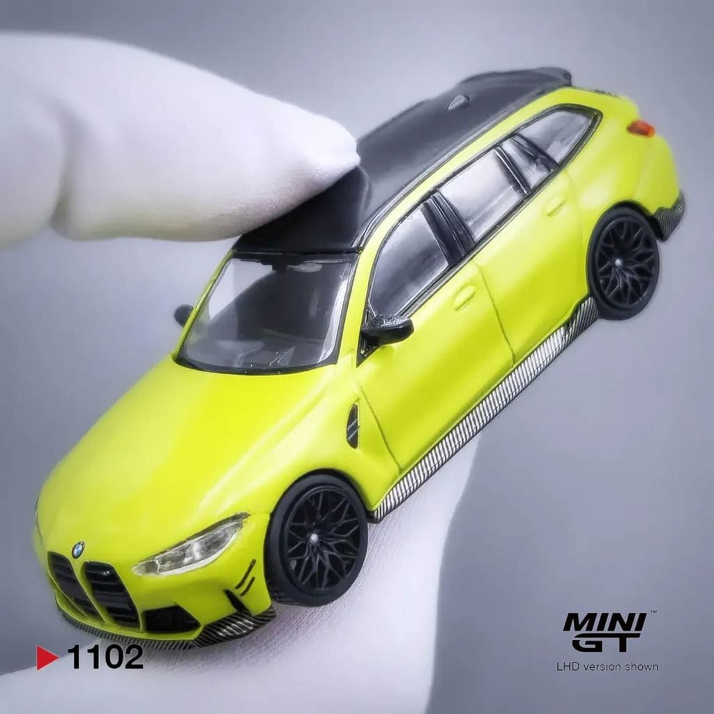 Mô hình xe BMW M3 M Performance Touring 1:64 MiniGT
