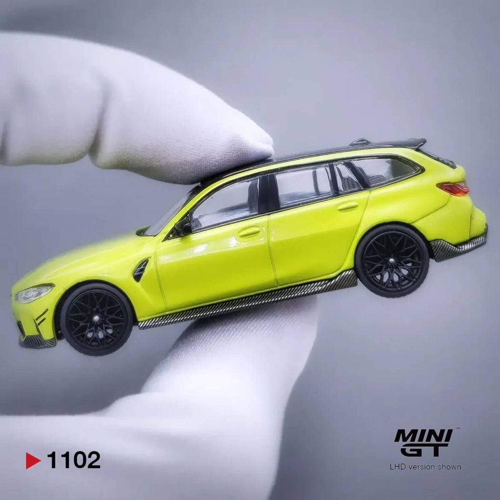 Mô hình xe BMW M3 M Performance Touring 1:64 MiniGT