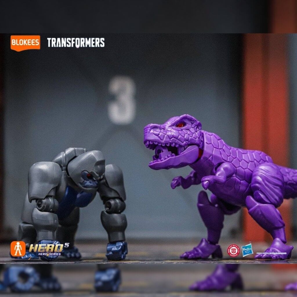 Mô hình đồ chơi lắp ráp Transformers Defender Version 06 Brutal Fang BLOKEES