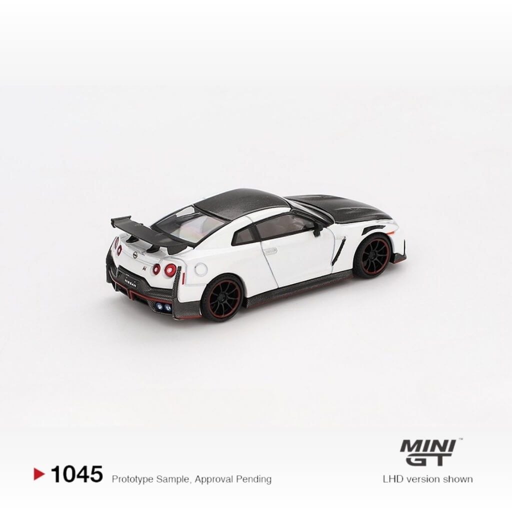 Mô hình xe Nissan GT-R Nismo ( R35 ) 2024 1:64 MiniGT