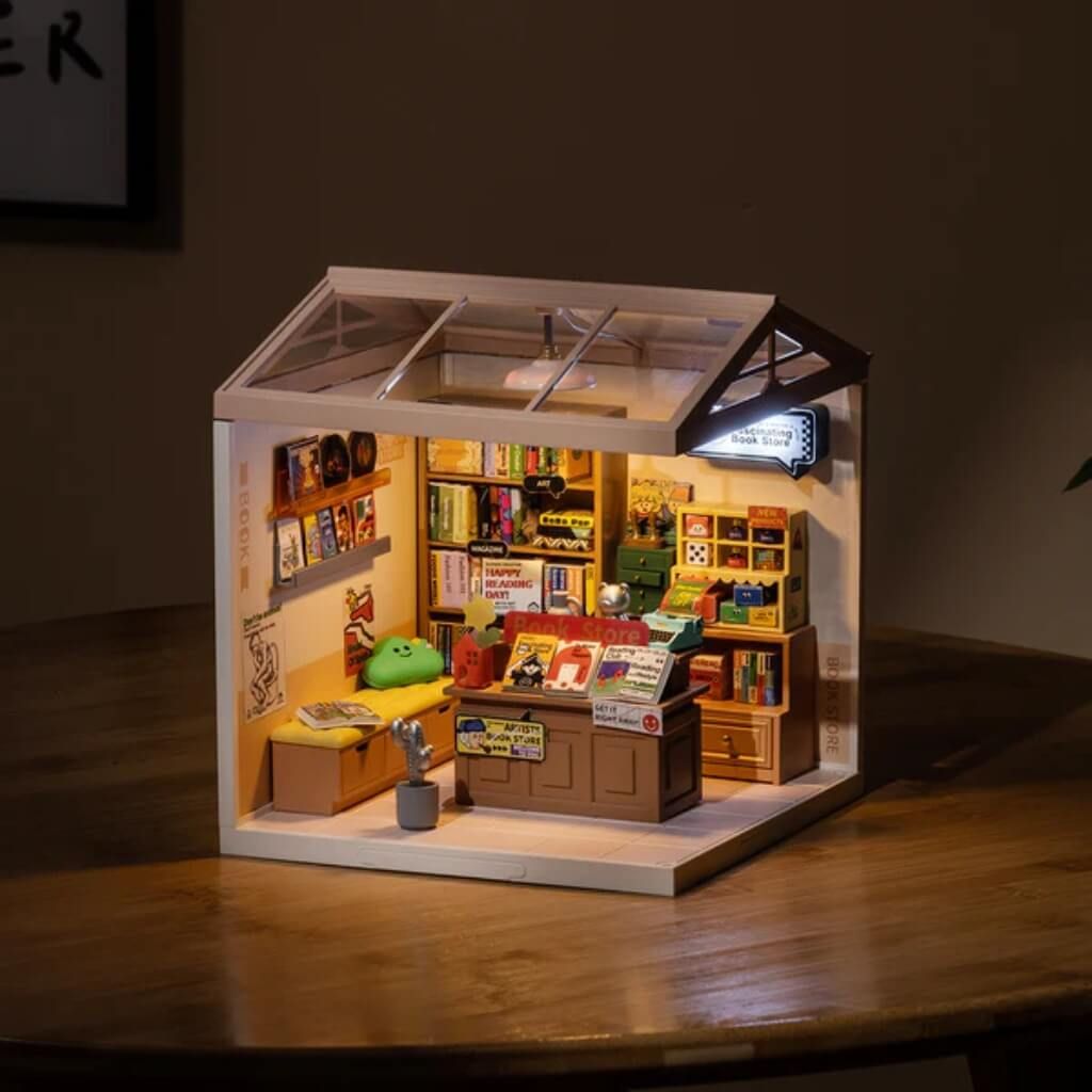 Mô hình lắp ráp nhà nhựa DIY Tiệm Sách Hấp Dẫn Rolife Super Creator Fascinating Book Store DW004 ROBOTIME