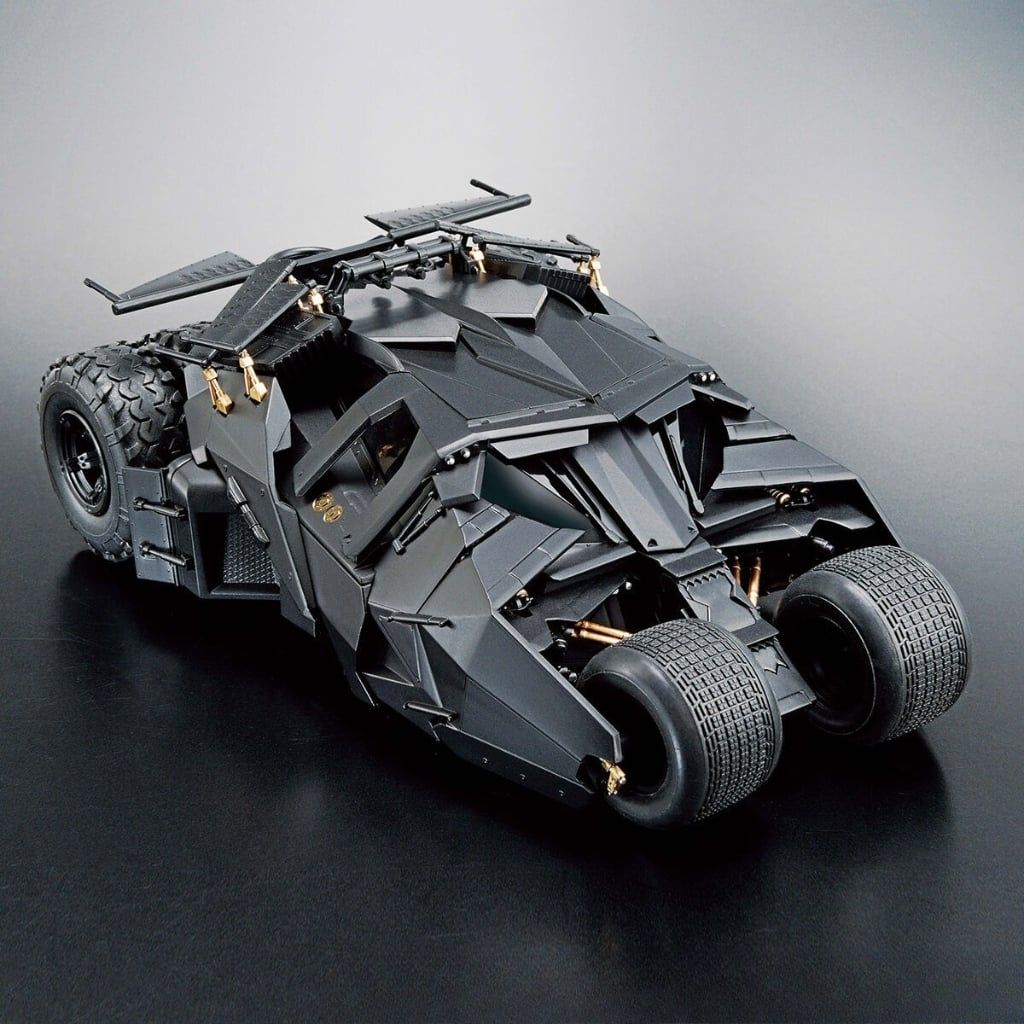 Mô hình lắp ráp DC Batmobile ( Batman Begins Version ) Model Kit 1/35 BANDAI