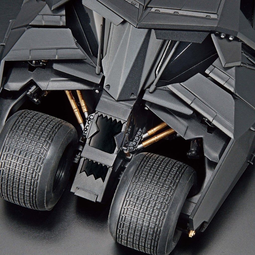 Mô hình lắp ráp DC Batmobile ( Batman Begins Version ) Model Kit 1/35 BANDAI