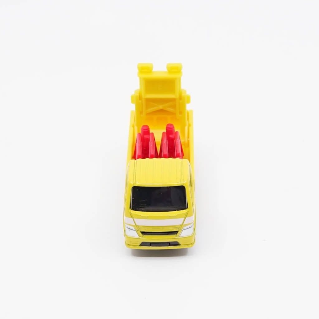 Mô hình xe Road Safety Equipment Transport Truck No.82-09 TOMICA