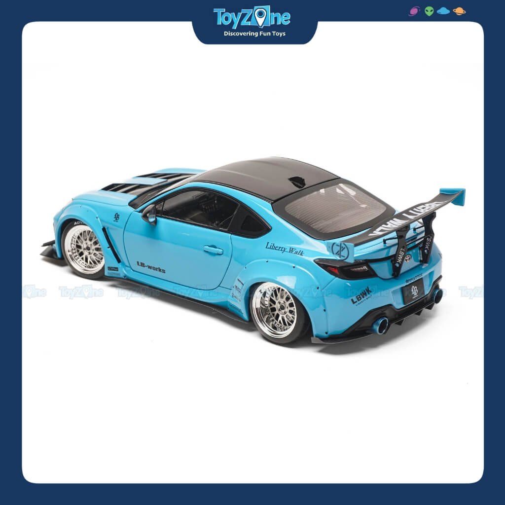 Mô hình xe Toyota GR86 LBWK Body Kit 2024 1:18 SOLIDO