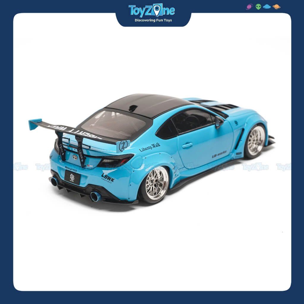 Mô hình xe Toyota GR86 LBWK Body Kit 2024 1:18 SOLIDO