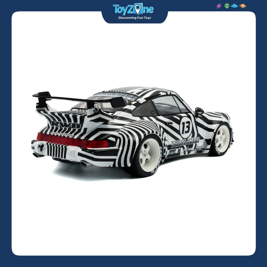 Mô hình xe Porsche 911 RWB Body Kit The Zebra Camouflage 2022 1:18 SOLIDO