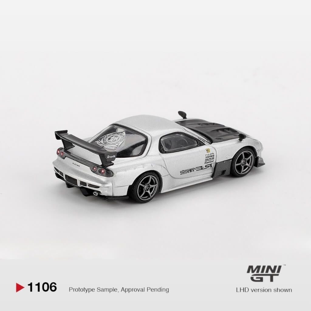 Mô hình xe Mazda RX-7 RE-Amemiya 1:64 MiniGT