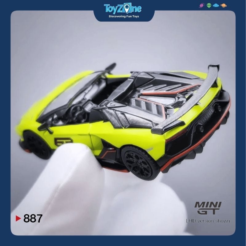 Mô hình xe Lamborghini Aventador SVJ 63 Roadster 1:64 MiniGT