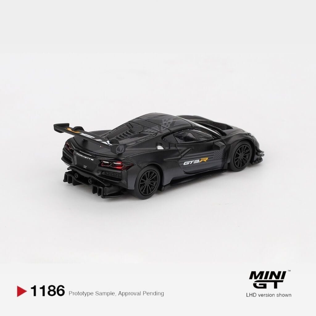 Mô hình xe Chevrolet Corvette Z06 GT3.R 1:64 MiniGT